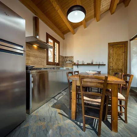 Villa In Sicily Near Guidaloca Bay *