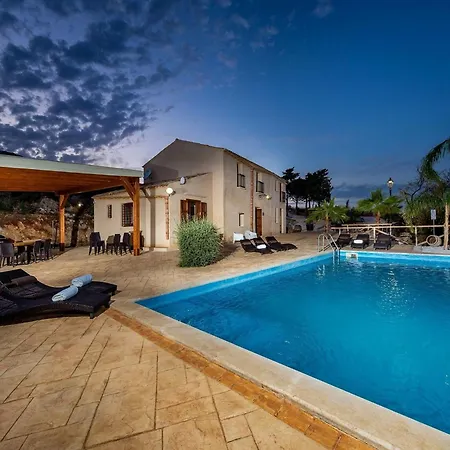 In Sicily Near Guidaloca Bay Villa *